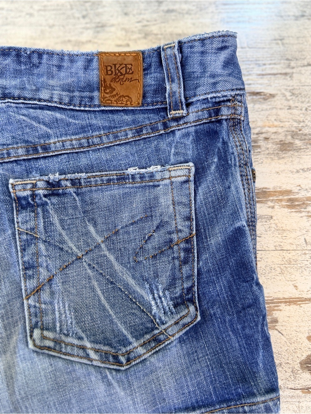 BKE Faded Out Women’s Denim Shorts Size 30 - Picture 6 of 12